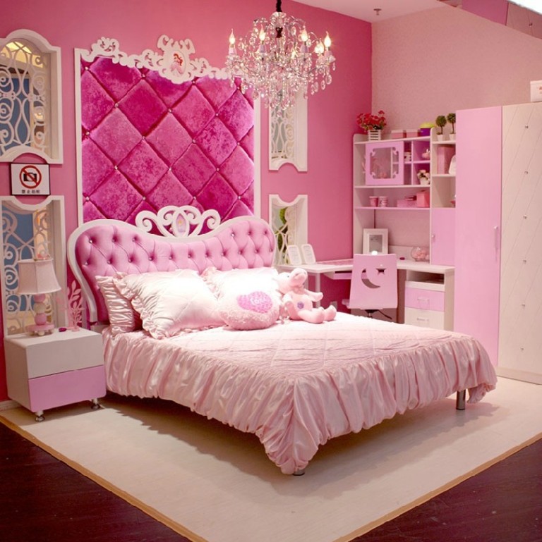 déco chambre fille girly