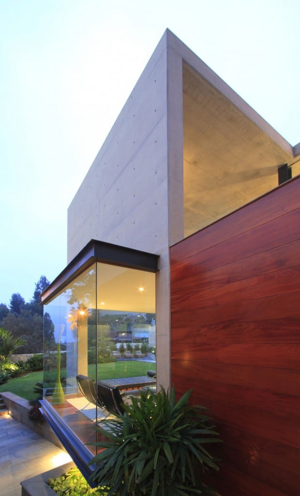 S-House-20-1030x1700